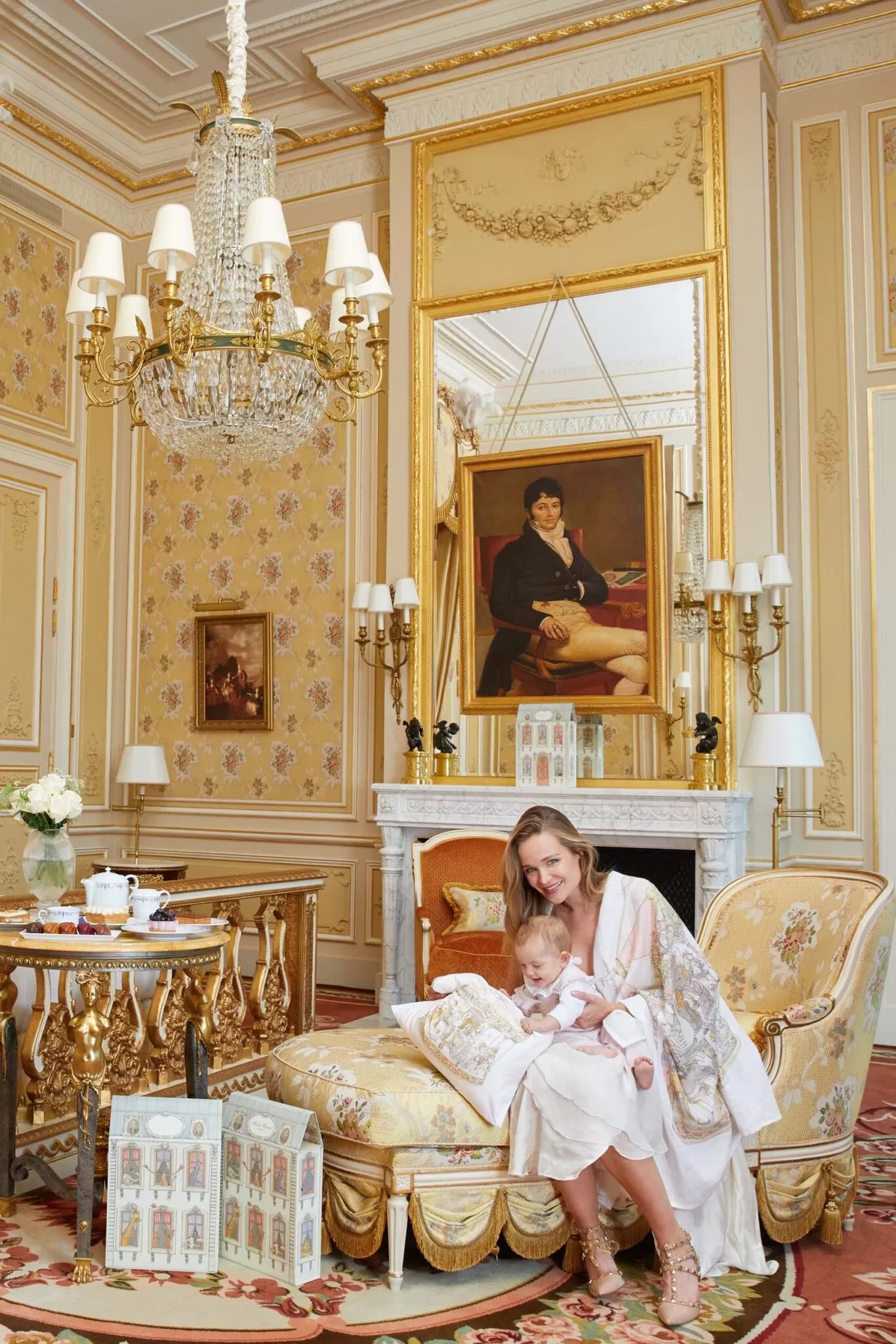 Khăn Atelier Choux Carré Carousel Hồng