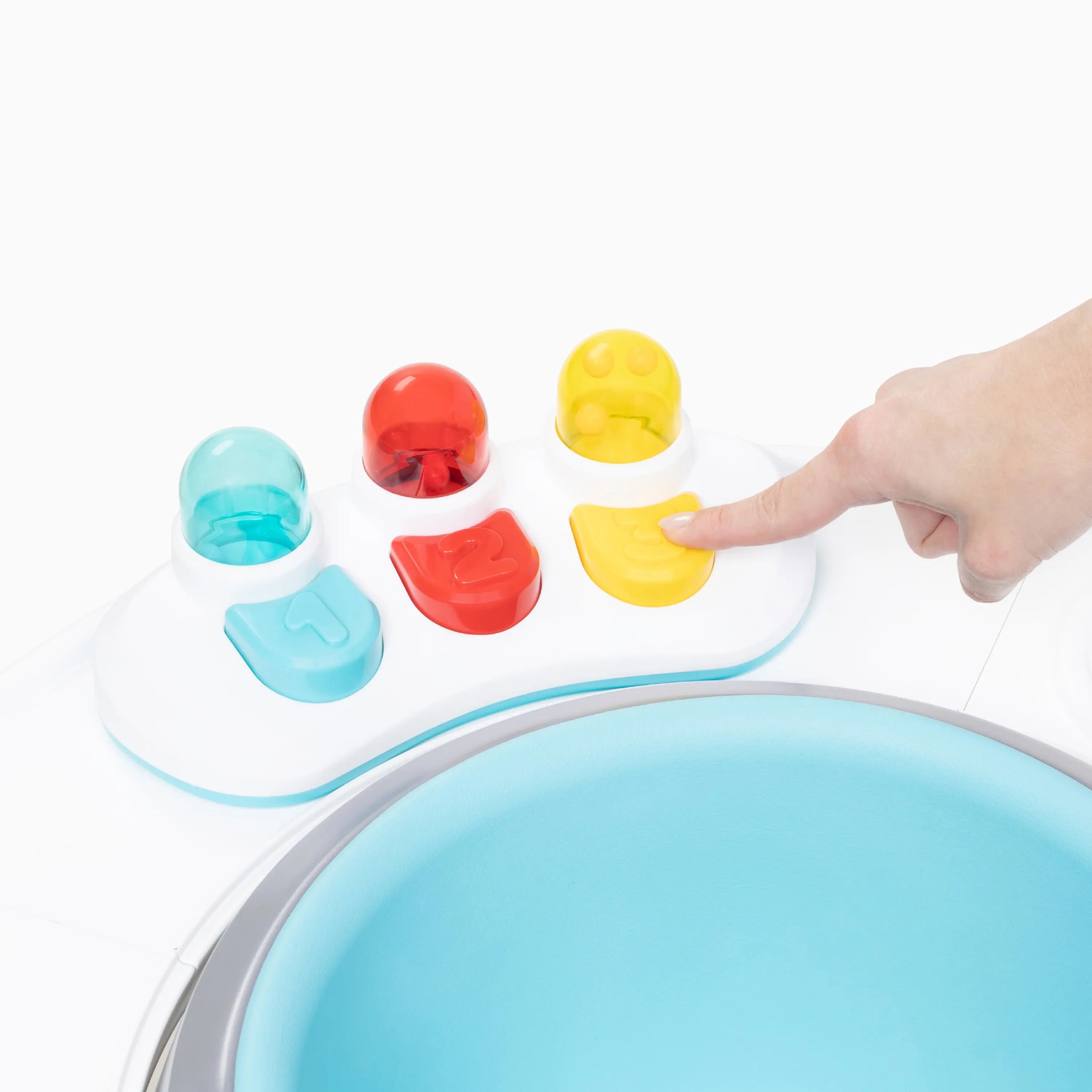 Ghế tập ngồi kèm đồ chơi 5 trong 1 Baby Trend