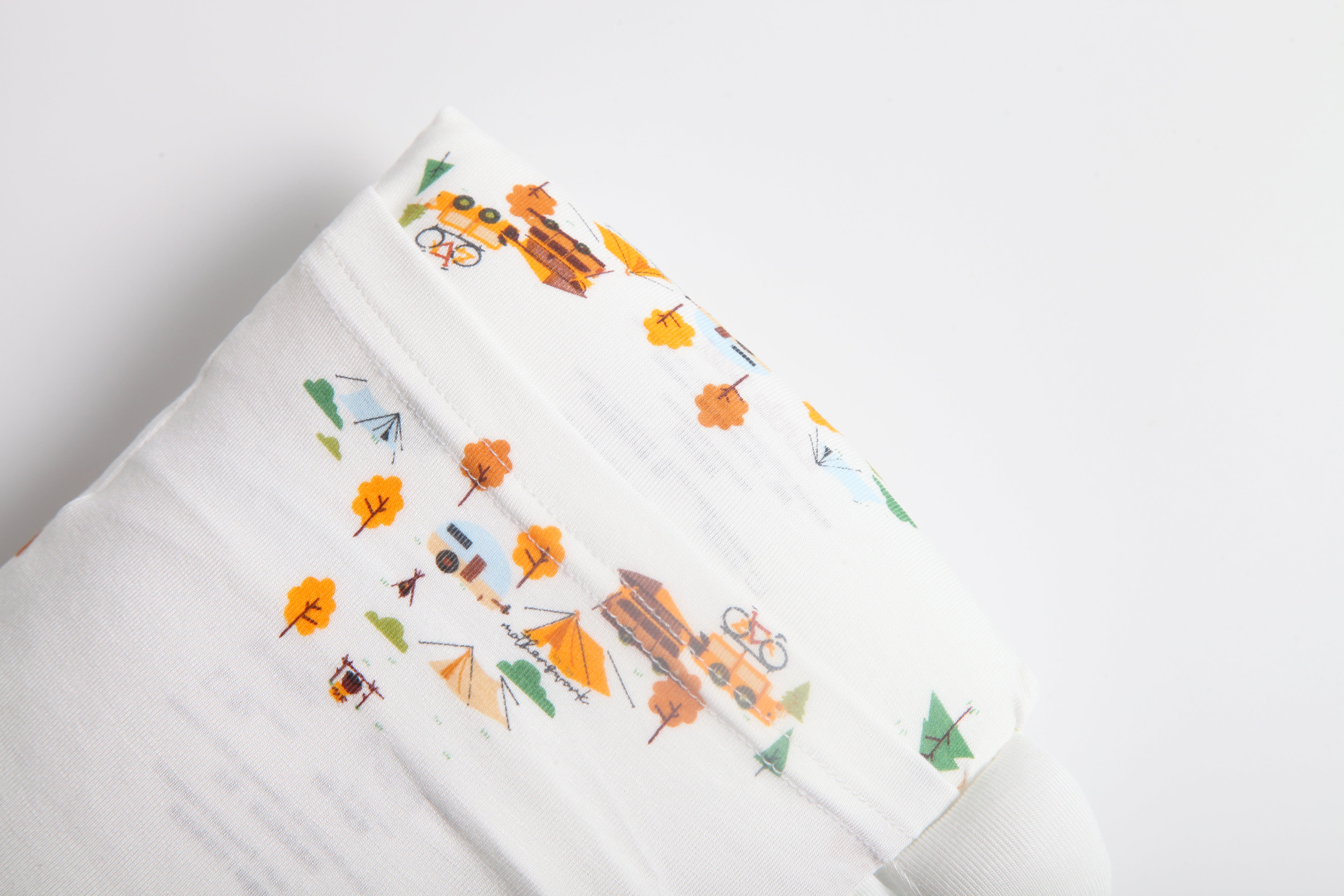 Little Rei premium bamboo fiber pillow, 100% polyester pillow core, soft, breathable for good sleep