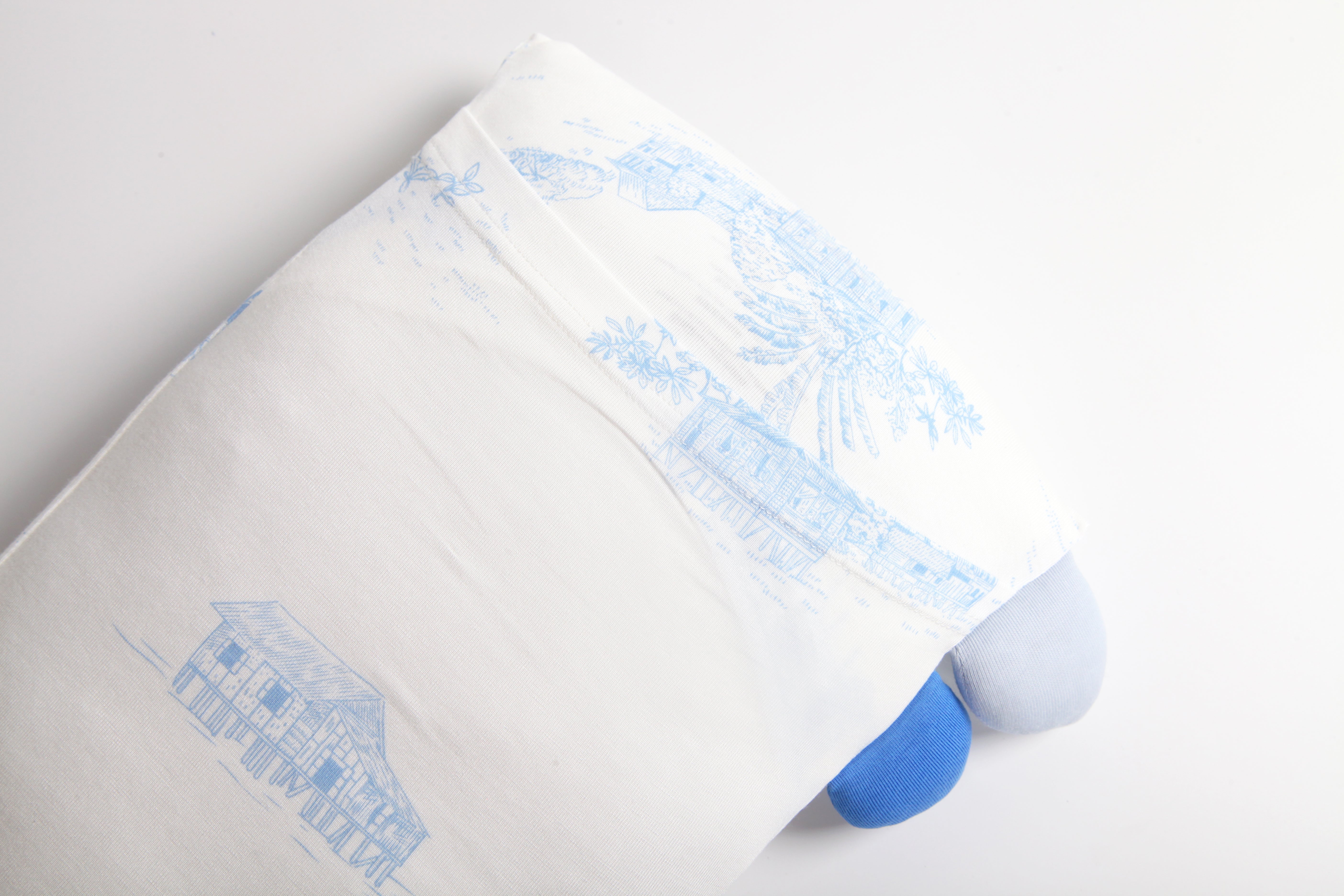 Little Rei premium bamboo fiber pillow, 100% polyester pillow core, soft, breathable for good sleep