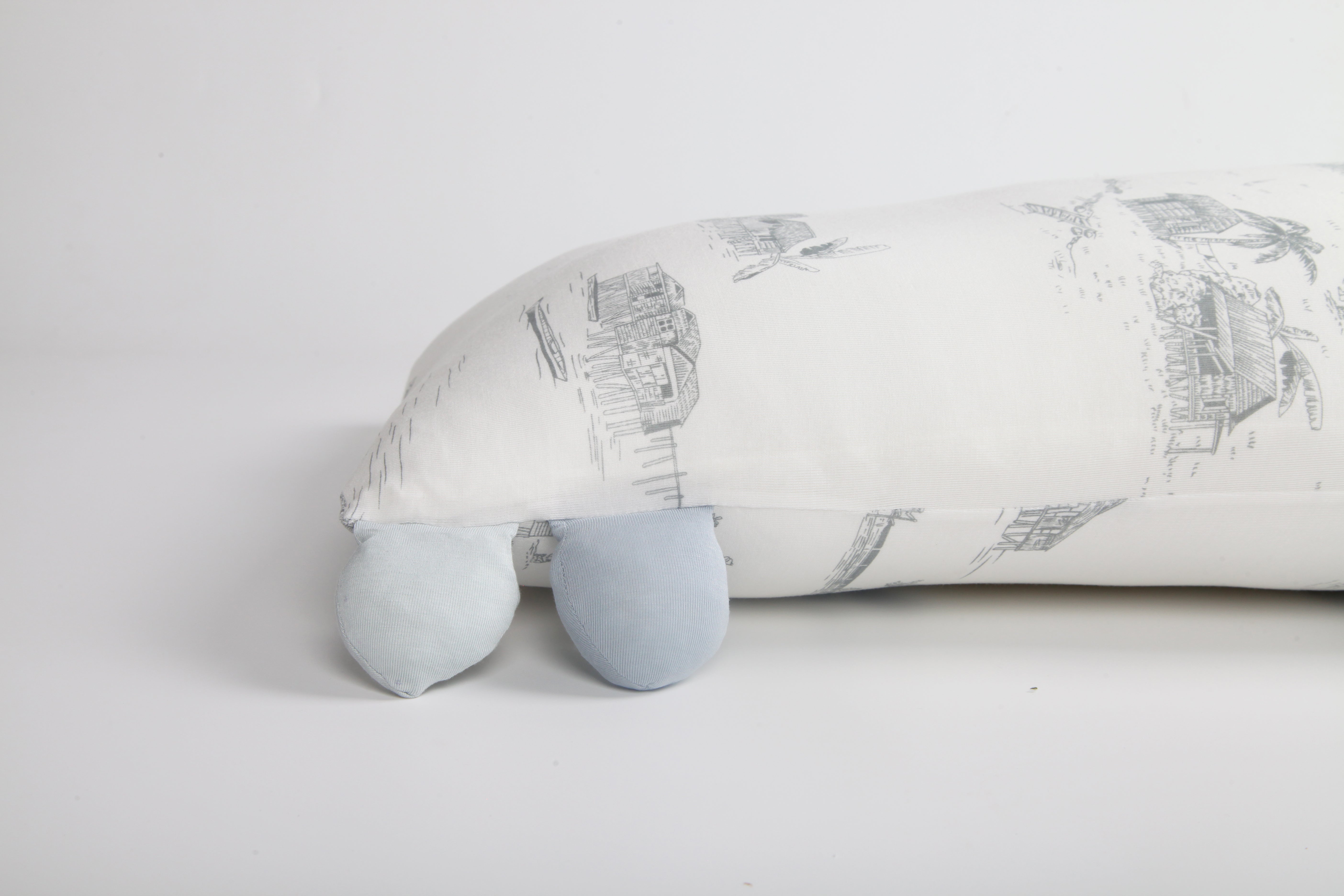 Little Rei premium bamboo fiber pillow, 100% polyester pillow core, soft, breathable for good sleep