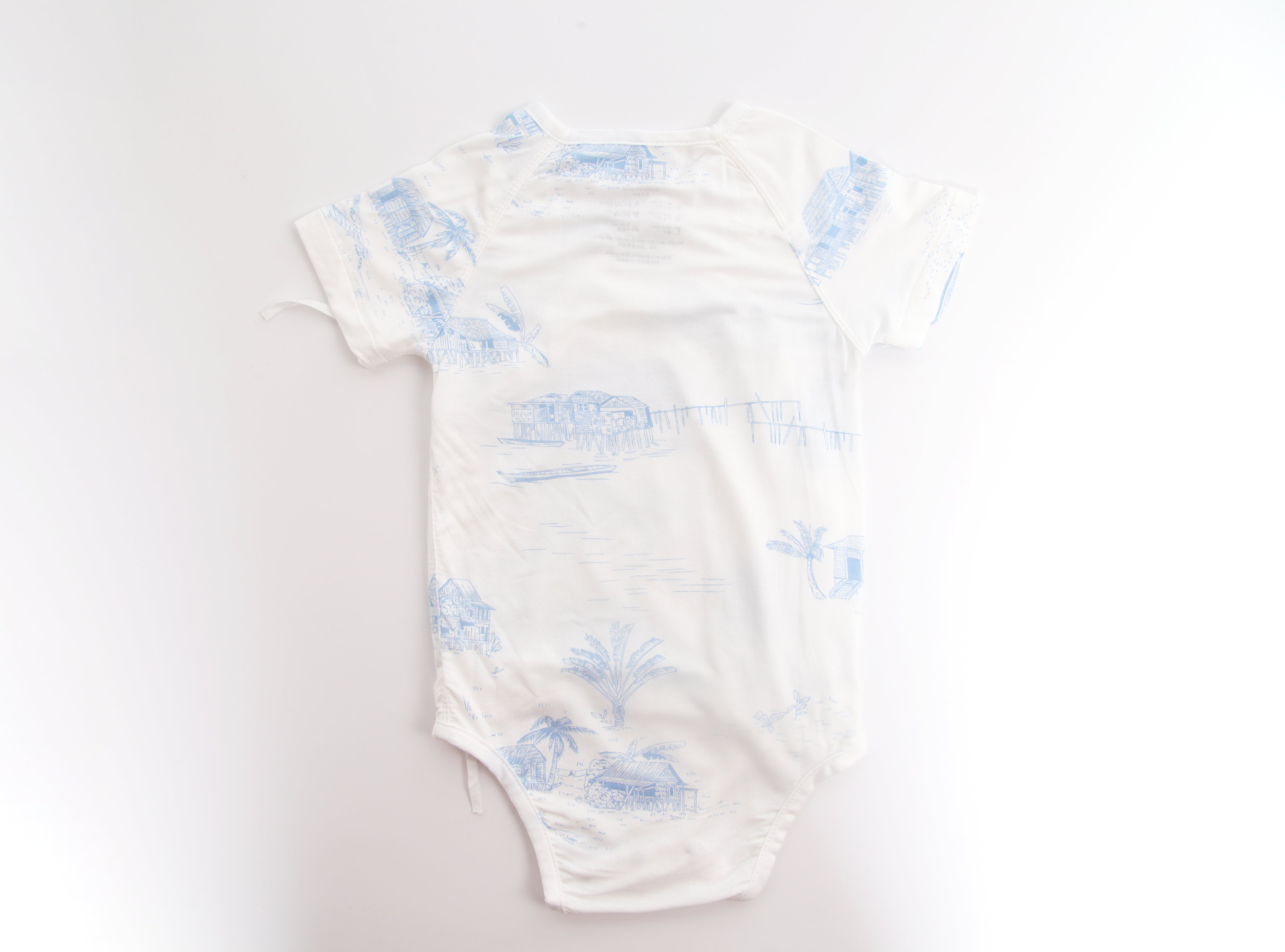 Little Rei gift set of baby clothes, bodysuit and hat, high quality bamboo fabric