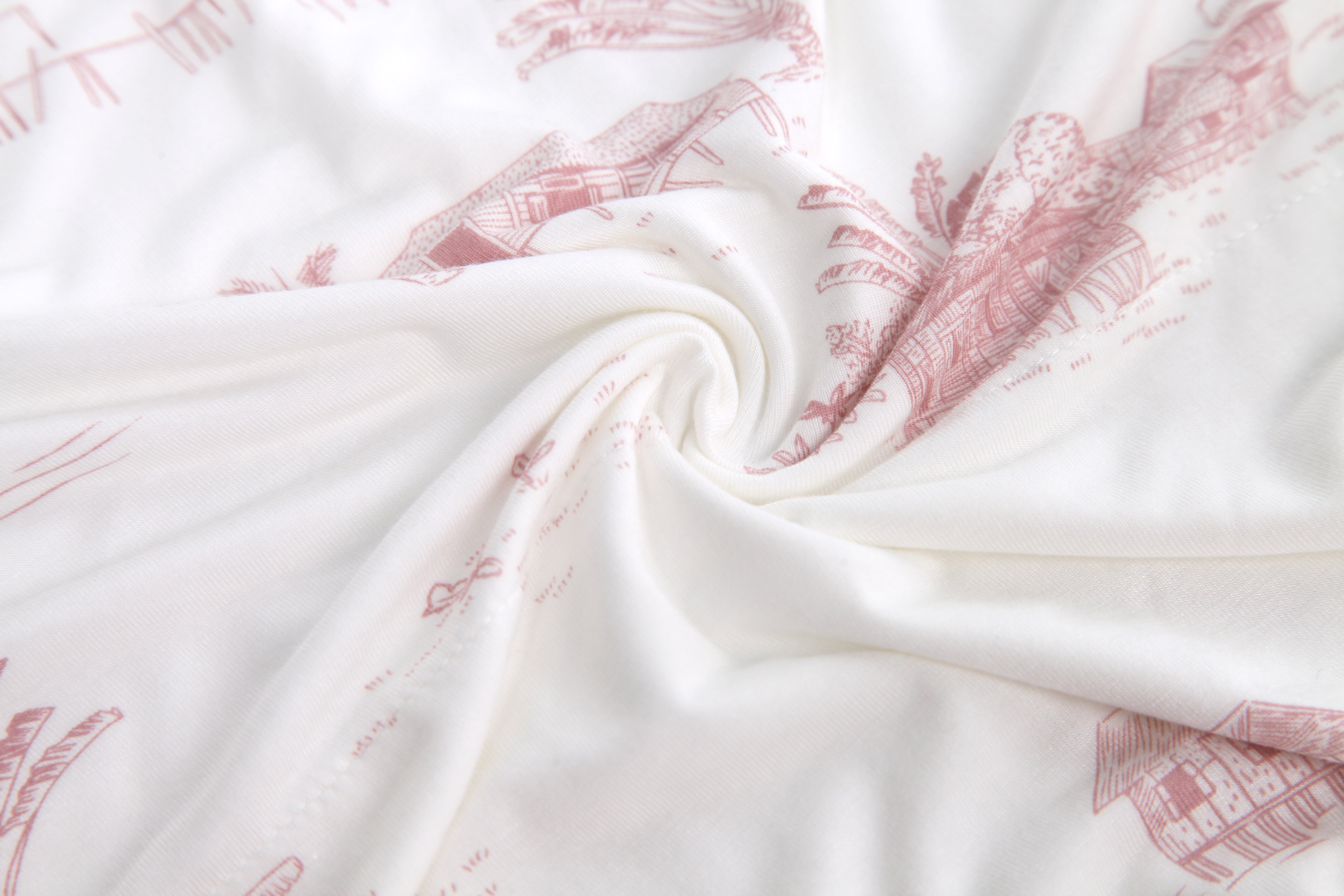 Little Rei gift set of baby clothes, bodysuit and hat, high quality bamboo fabric