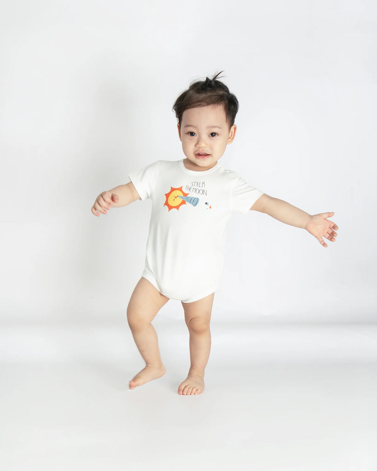 Áo Body Cộc Tay Stalk The Moon Cho Bé Màu Trắng | NINUNAPZ