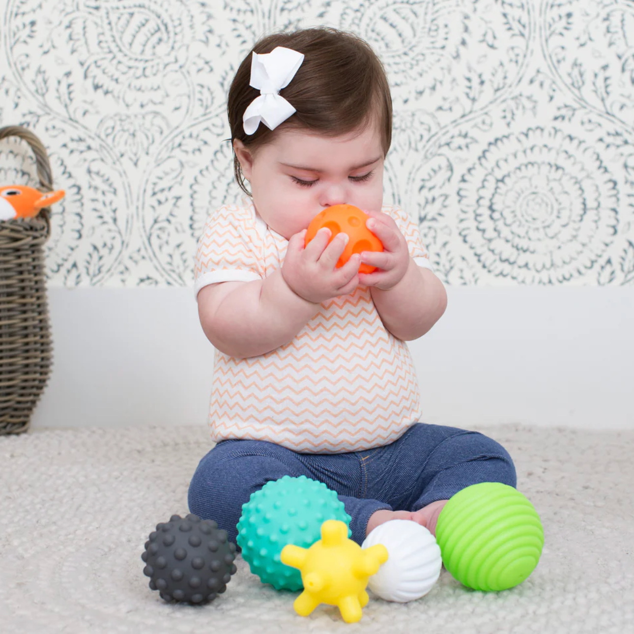 Bộ 6 Bóng Xúc Giác Infantino - Đồ Chơi Phát Triển Vận Động Cho Bé