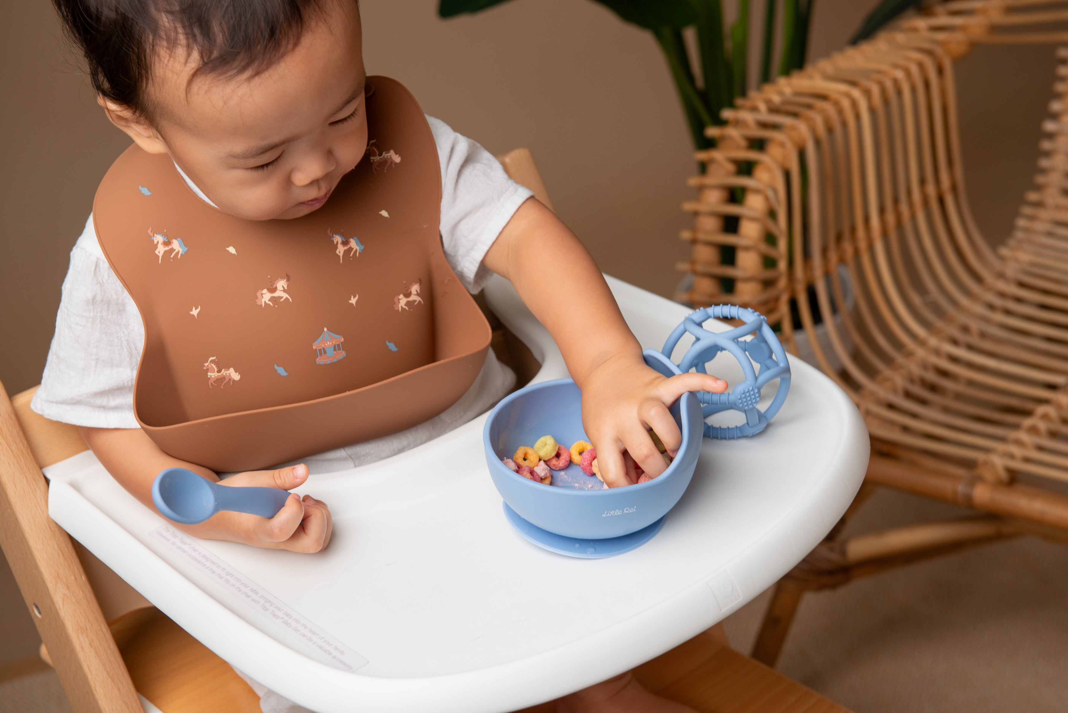 Little Rei Wooden Horse Silicone Bib