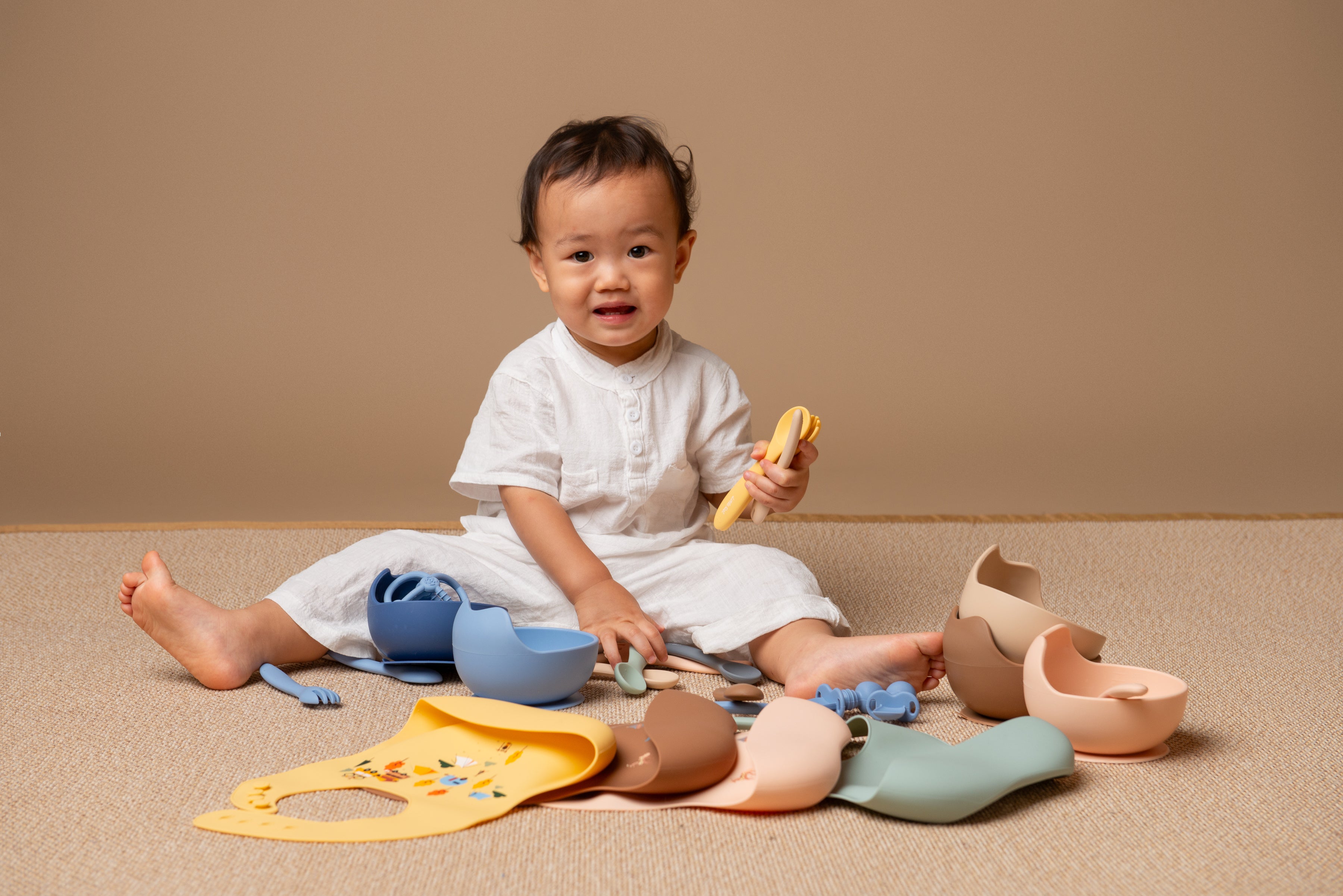 Little Rei Wooden Horse Silicone Bib