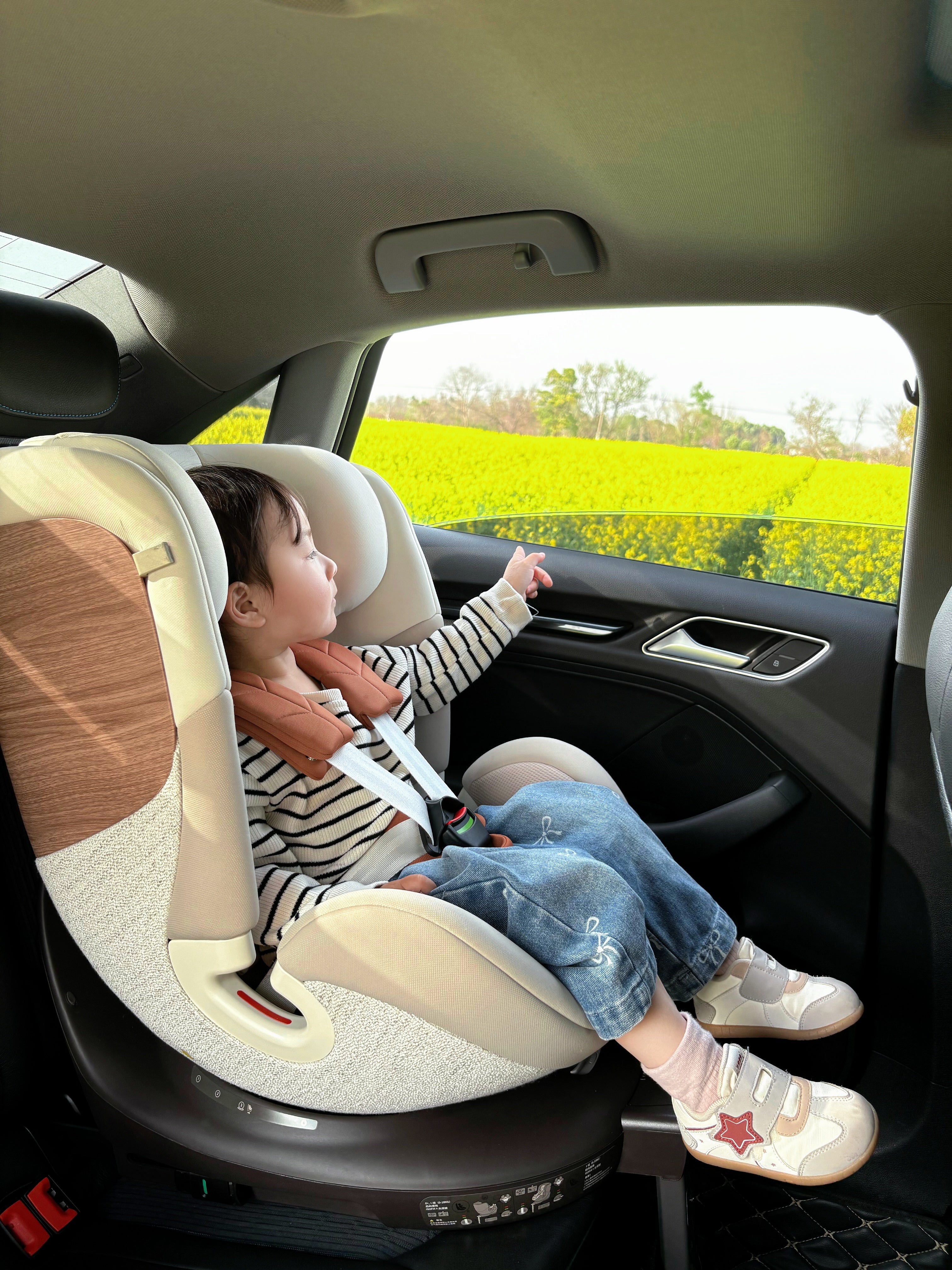 Maple&Co Nautilus Airflow Car Seat 0-7 Years