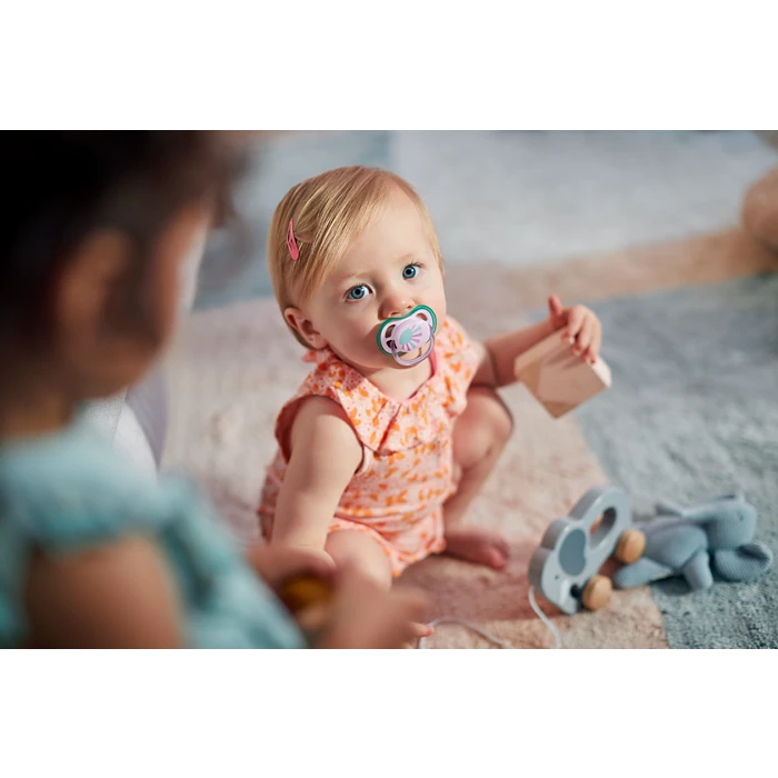 Ty ngậm thông khí Philips Avent Ultra air cho bé từ 0-6 tháng