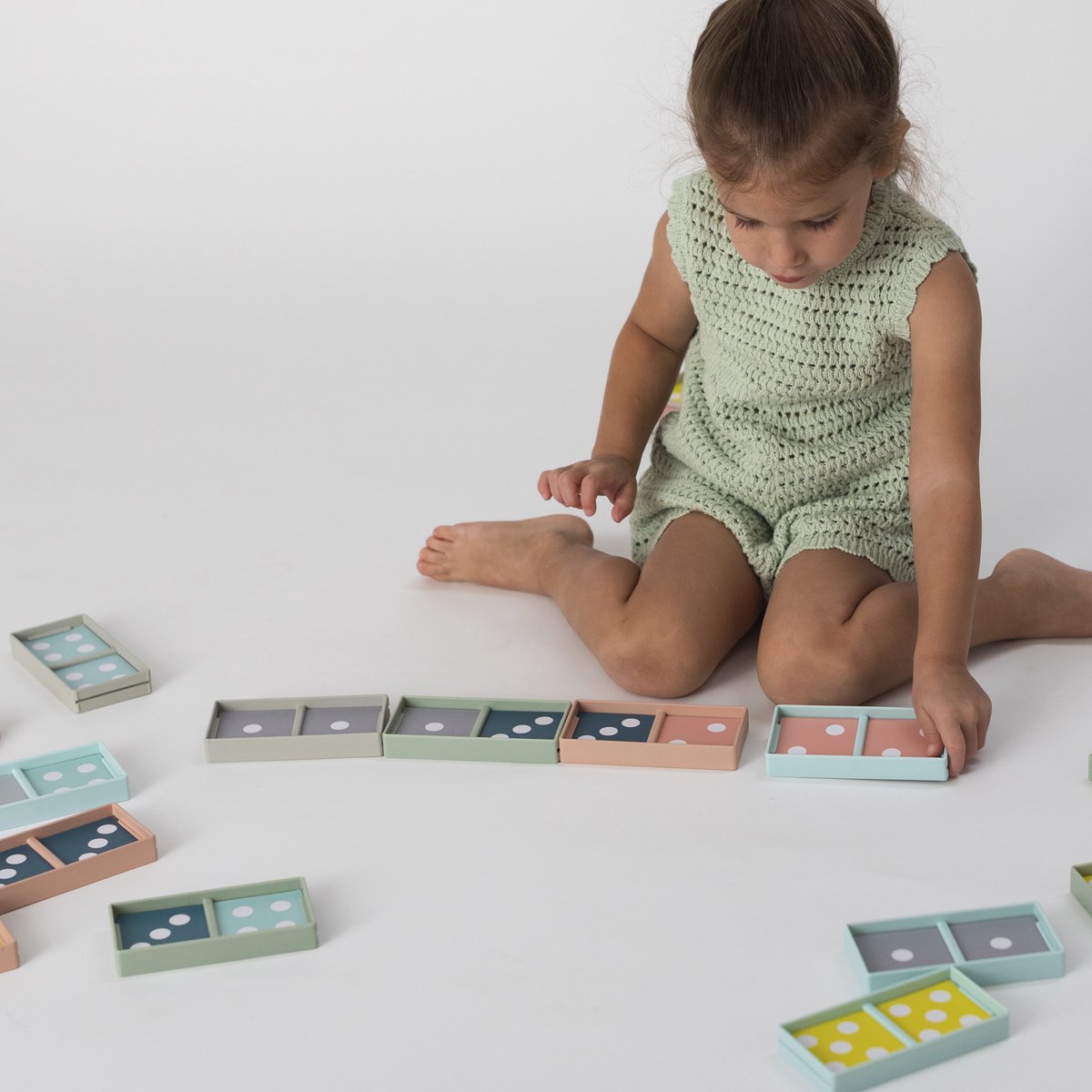 Size XL Domino block toy