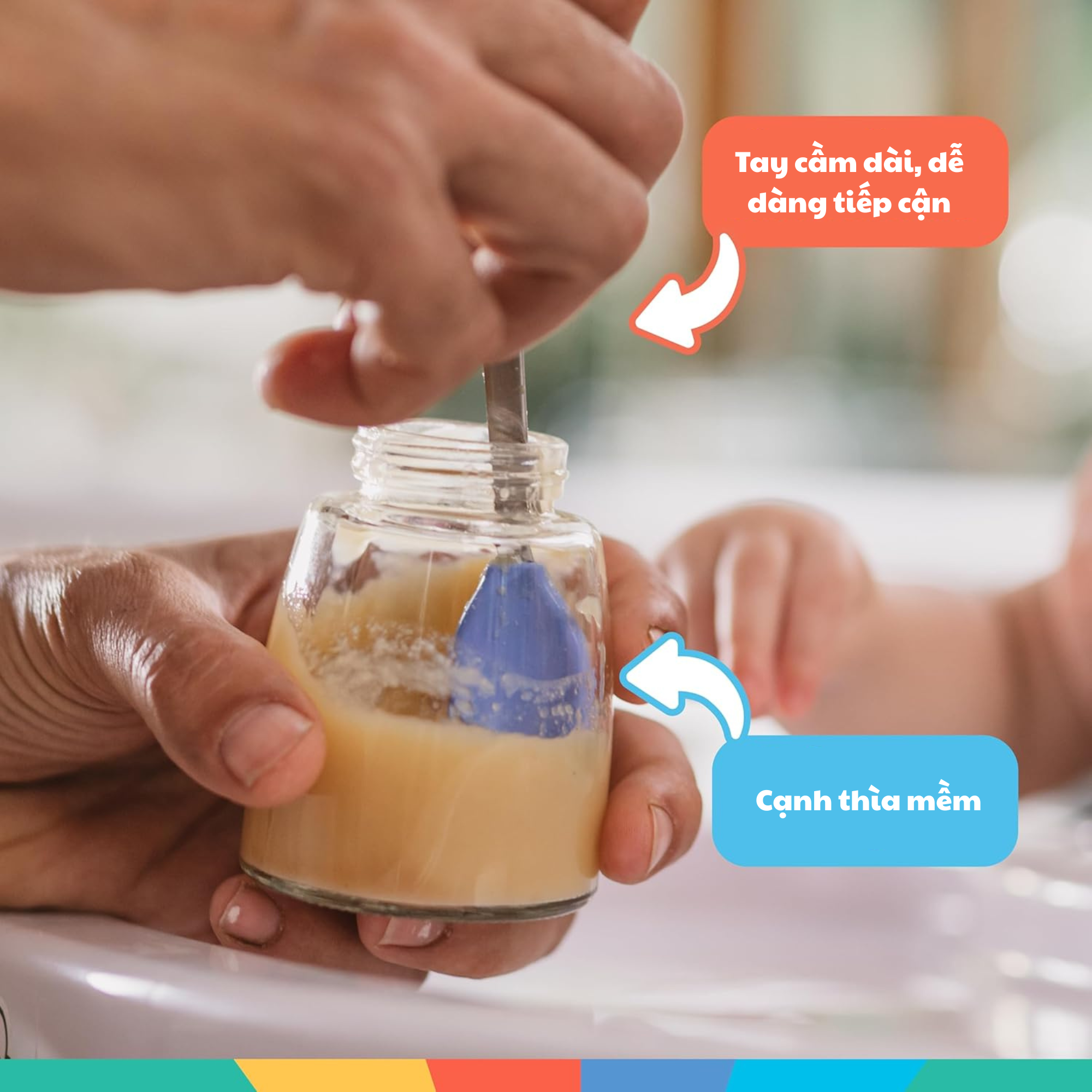 Nuby Bộ 4 chiếc thìa ăn dặm bằng thép không gỉ có đầu bọc silicone cho bé