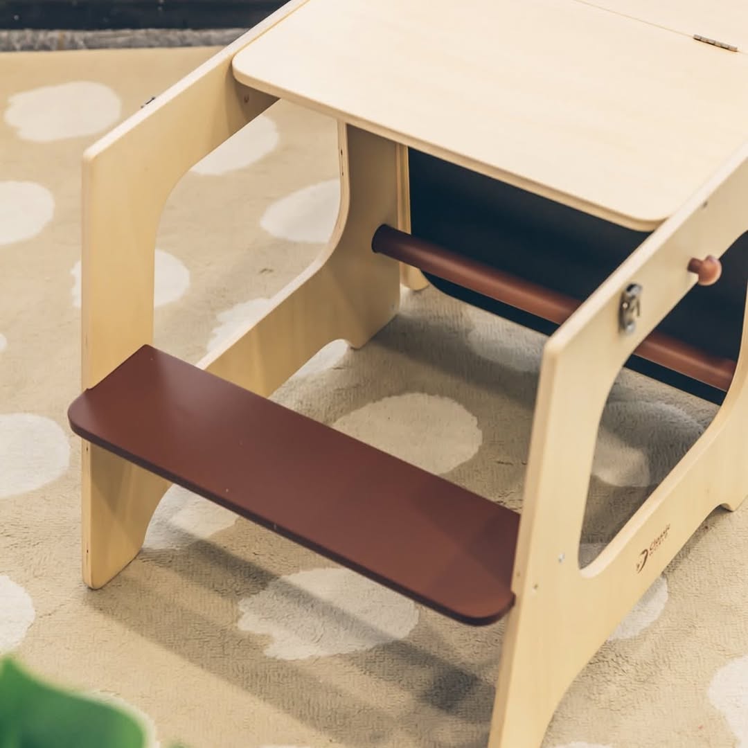 Đồ Chơi Tháp Đa Năng Biến Hình Thành Bàn Ghế Classic World - Convertible Helper Tower Table