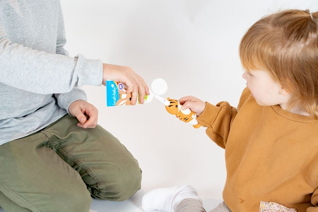 Kem Đánh Răng Trẻ Em Brush Baby Có Fluoride Cho Bé Ở Mọi Độ Tuổi 50ml