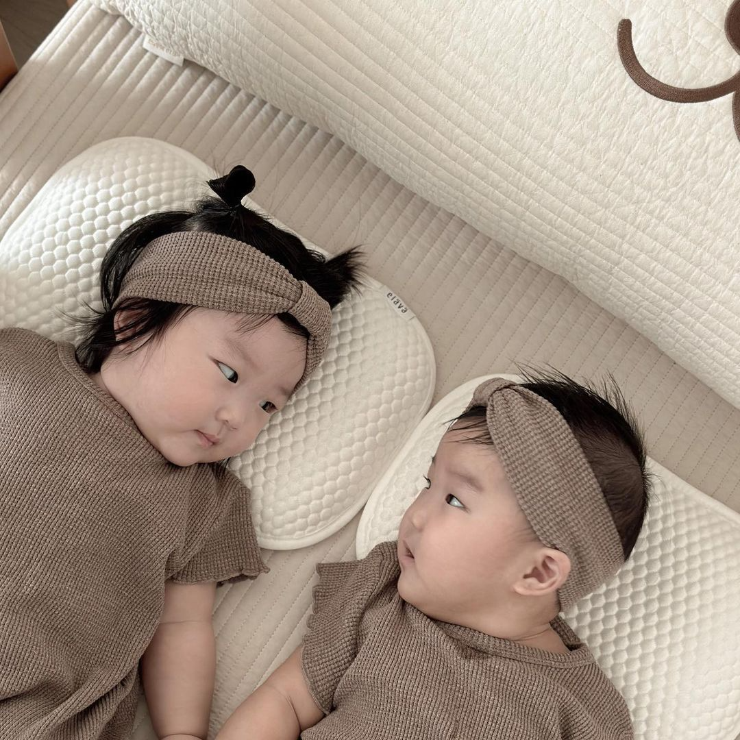 Gối Ngủ Elava Thoáng Khí Mềm Mại, Đàn Hồi, Nâng Đỡ Đầu Cho Bé Từ 0-12 Tháng