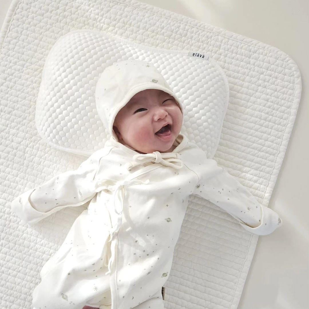 Gối Ngủ Elava Thoáng Khí Mềm Mại, Đàn Hồi, Nâng Đỡ Đầu Cho Bé Từ 0-12 Tháng